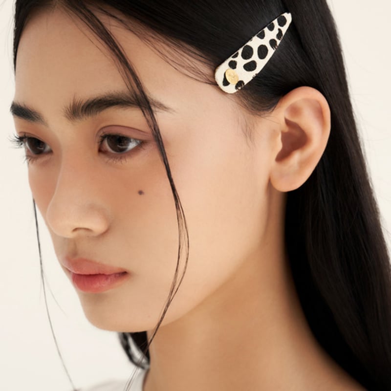 FANTASTIC PLANET Cow Vintage Hair Pin