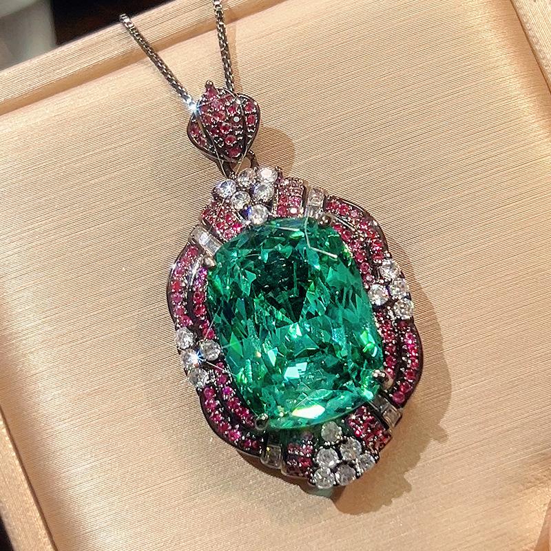 

Ювелирные изделия Медное дно Позолоченное Имитация Птичьего гнезда Чепала Зеленый Ретро костюм Женский Камень 15 * 20