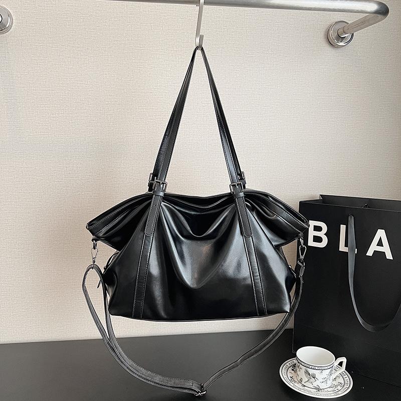 Retro Large-capacity One-shoulder Commuter Bag Women's 2025 New Simple Tote Bag Casual Travel One-shoulder Crossbody Bag