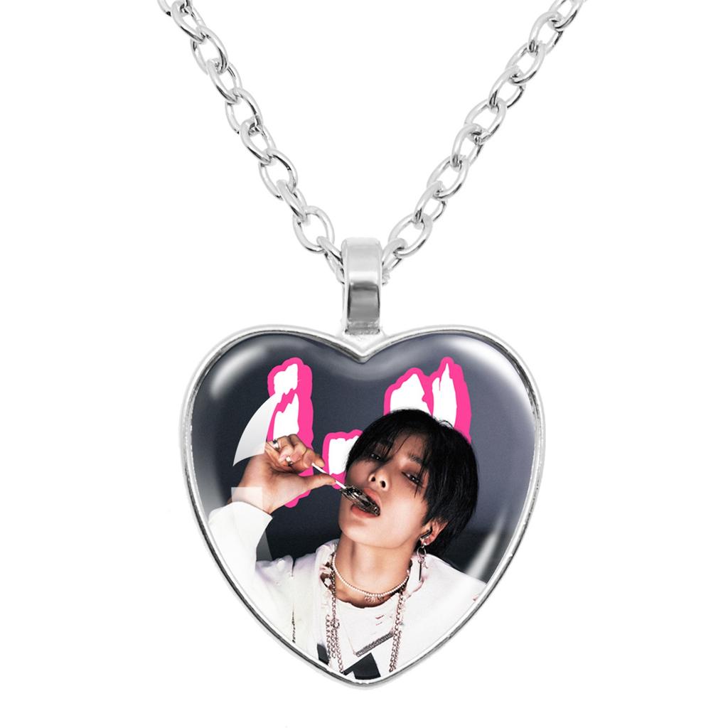 Star Surrounding Time  Heart Shaped Necklace Stray Children's Pendant