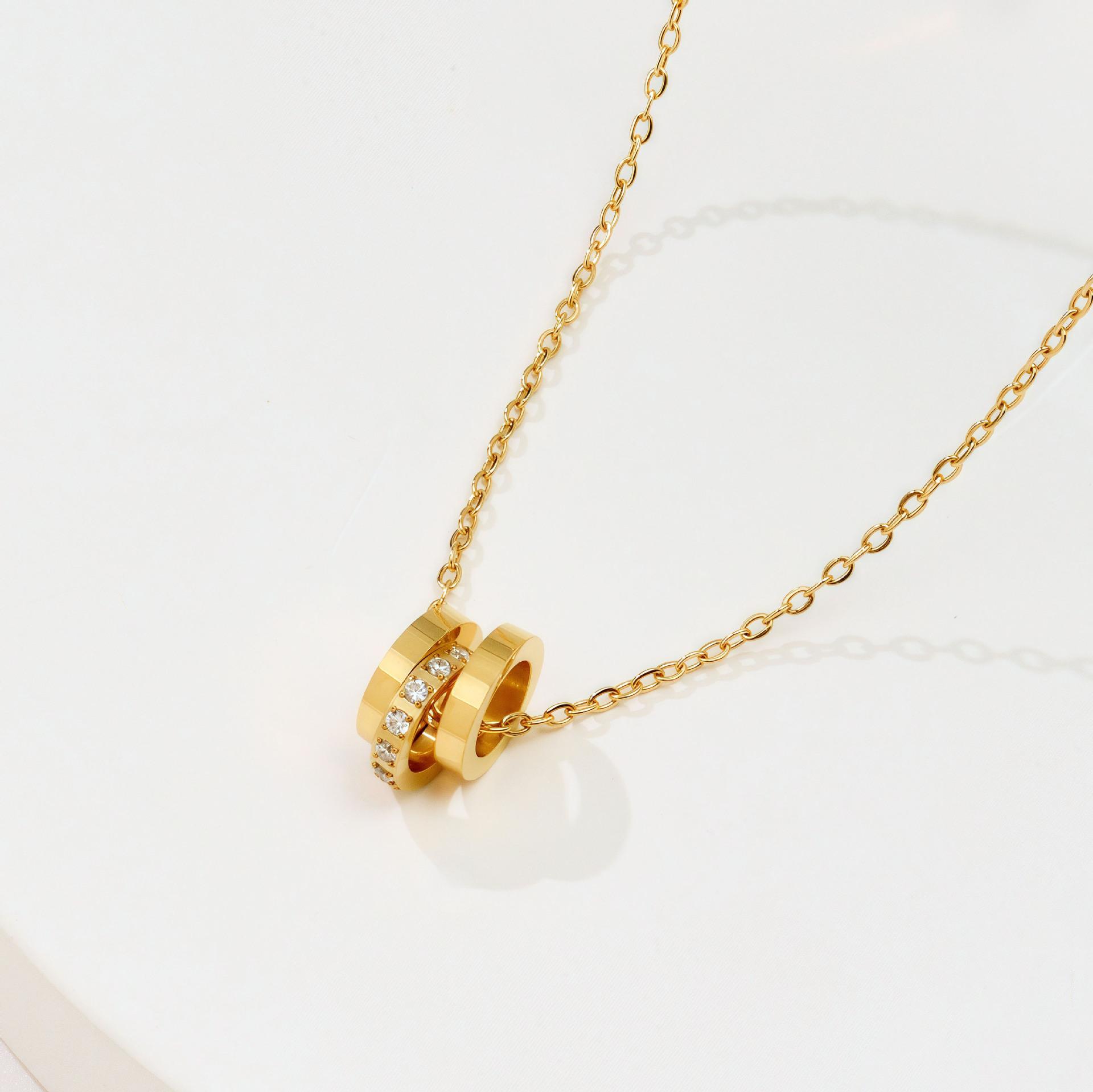 

Simple Design Personalized Niche Row Drill Circle Pendant Collarbone Chain Daily Commute Titanium Steel Feeling Necklace