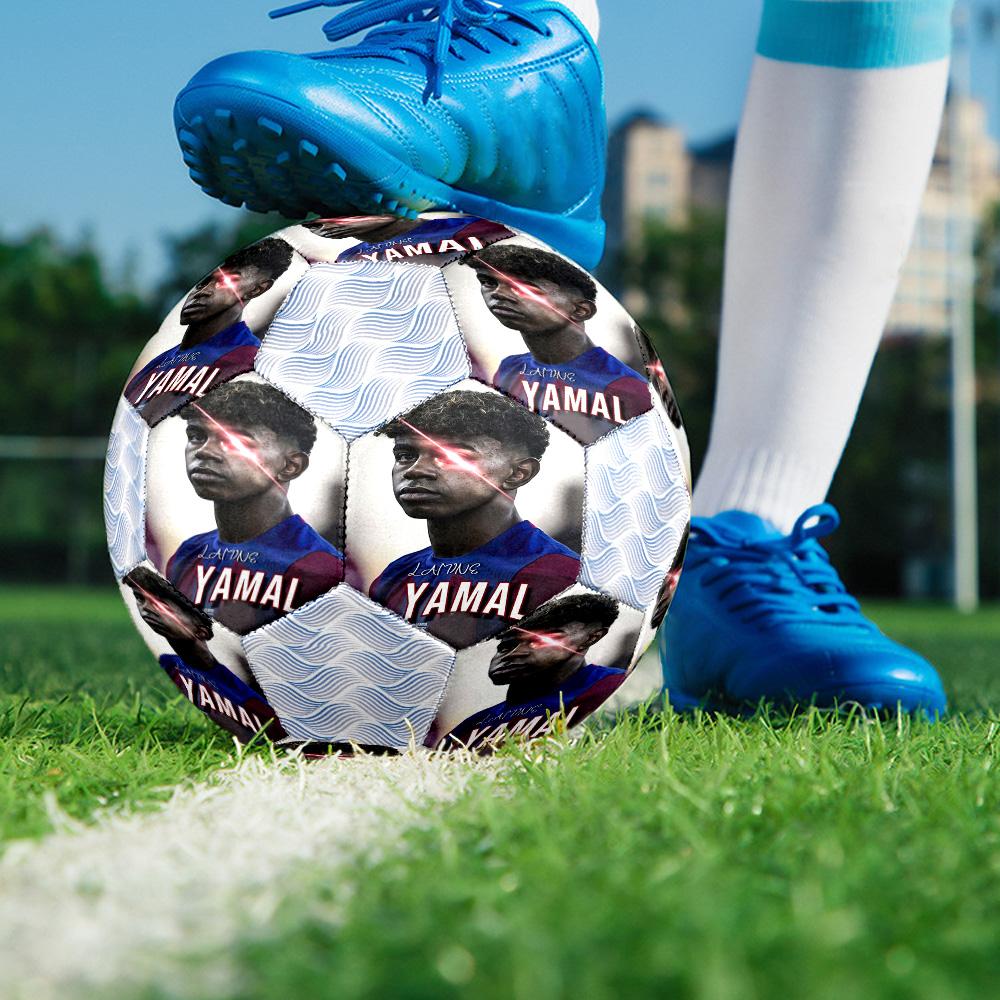 1 gab. Lamine Yamal un Neymar