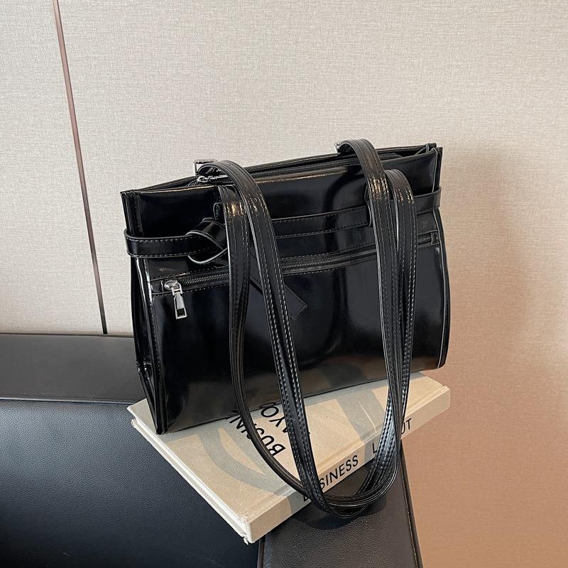 Premium Commuter Large-capacity Bag Women's New Autumn and Winter Versatile Backpack Single Shoulder Tote Bag