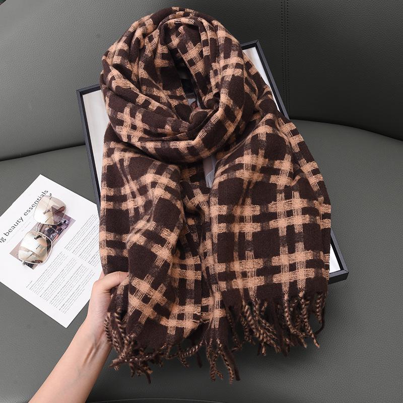 Korean Style Plaid Scarf: Women's Warm, Windproof Neck Warmer for Autumn & Winter 2025