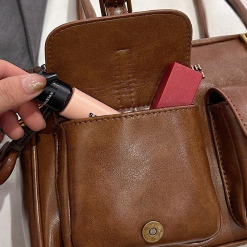 Women's Korean Retro Shoulder Bag Multifunctional Large Capacity Letter Handbag Fashionable Commuting Versatile Shoulder Bag Boston Bowling Bag
