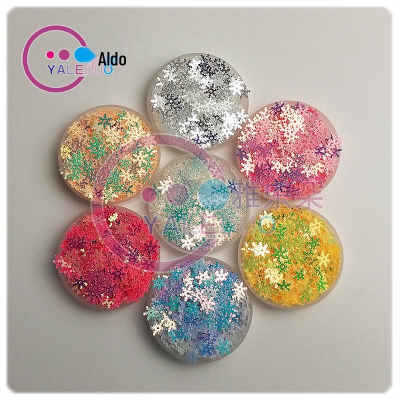 Snowflake PVC Sequins for Christmas Decoration & DIY Jewelry - 7mm