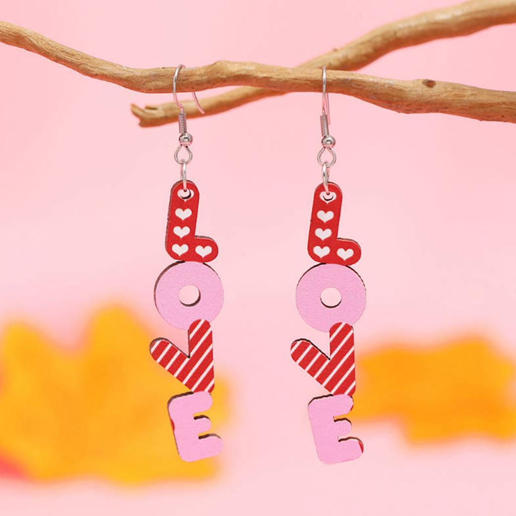 Valentine's Day Pattern Earrings Bring Surprises And Joy On The Holiday Day, Suitable Gifts For Lovers And Relatives.