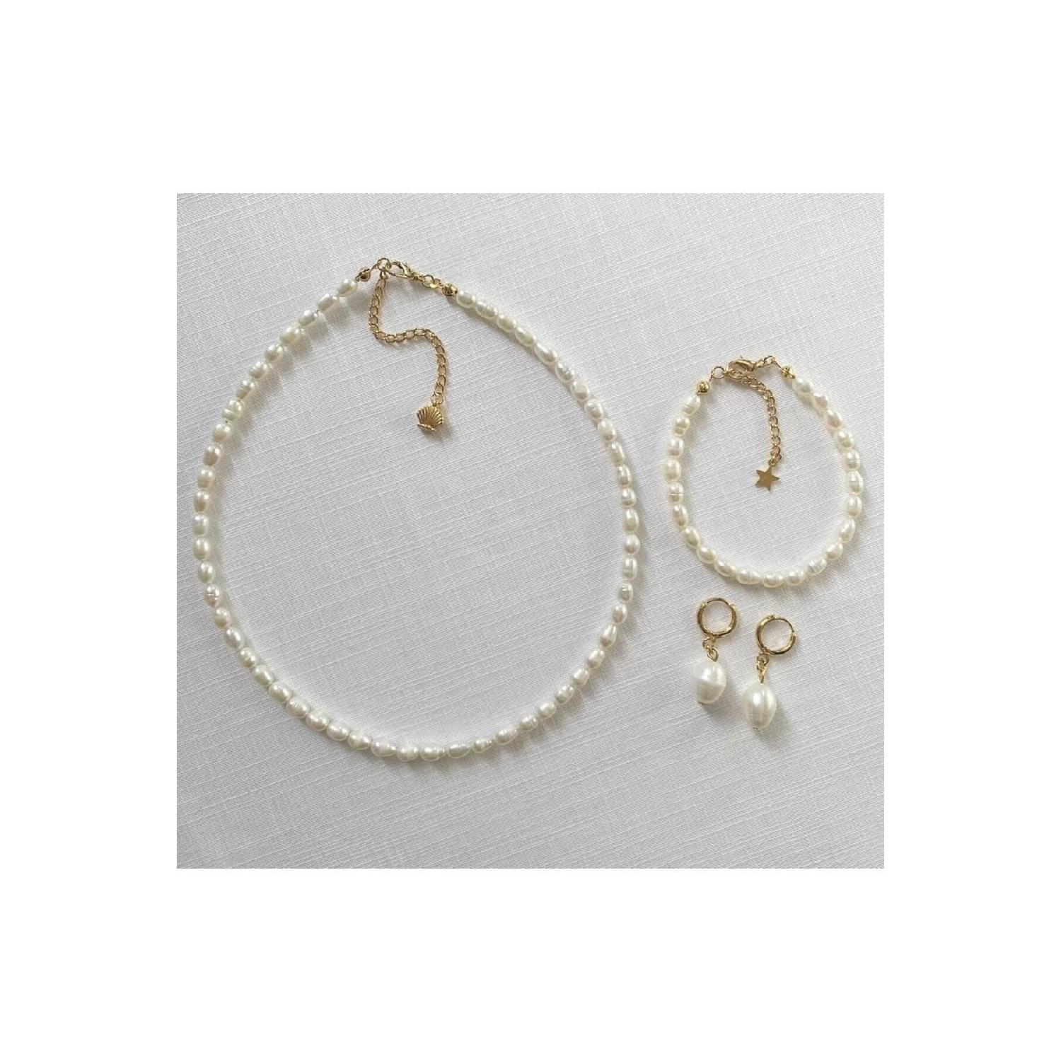 

Real Pearl Necklace Bracelet Earrings Set
