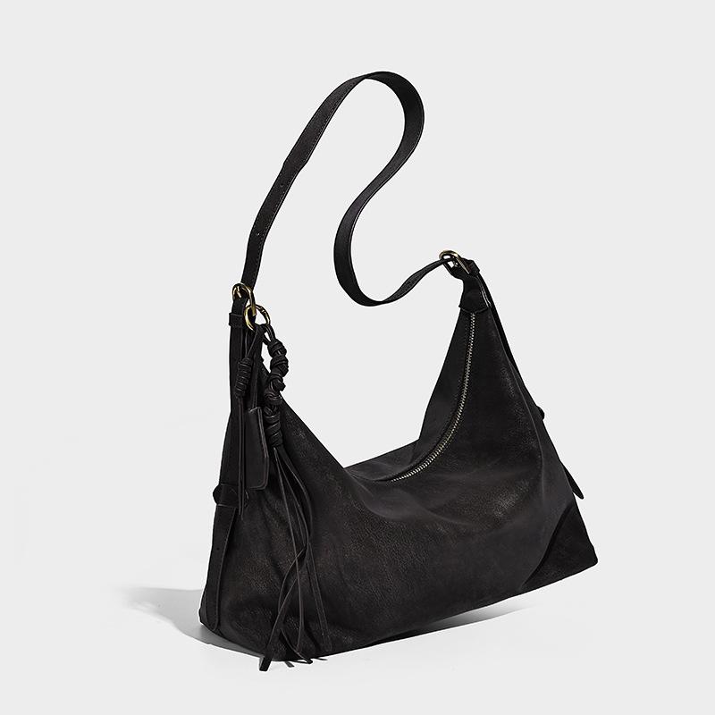 Niche design underarm bag for women, 2025 autumn and winter new model, simple commuter shoulder bag with a matte feel, crossbody bag for women