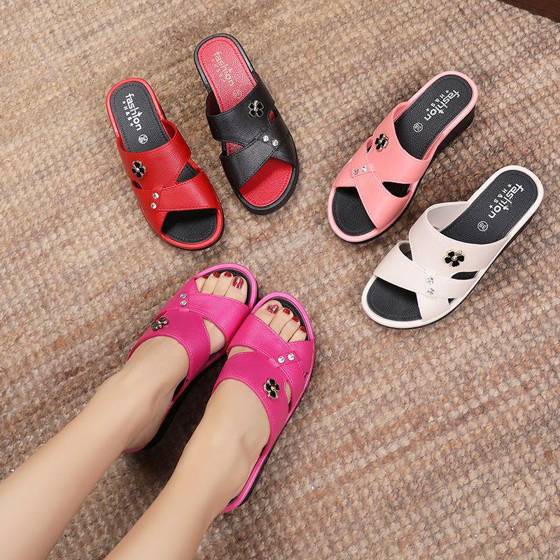 Women's Summer Soft Sole Wedge Heel Slippers - Fashionable Non-Slip for Middle-Aged Moms