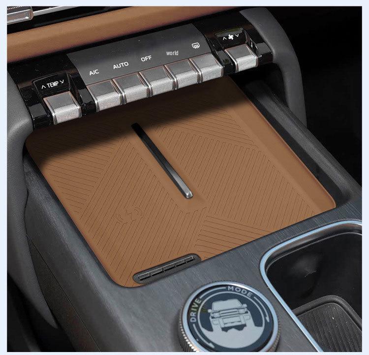 Wireless Charging Pad for Chery iCAR V27: Silicone Console Accessory for Mobile Phones