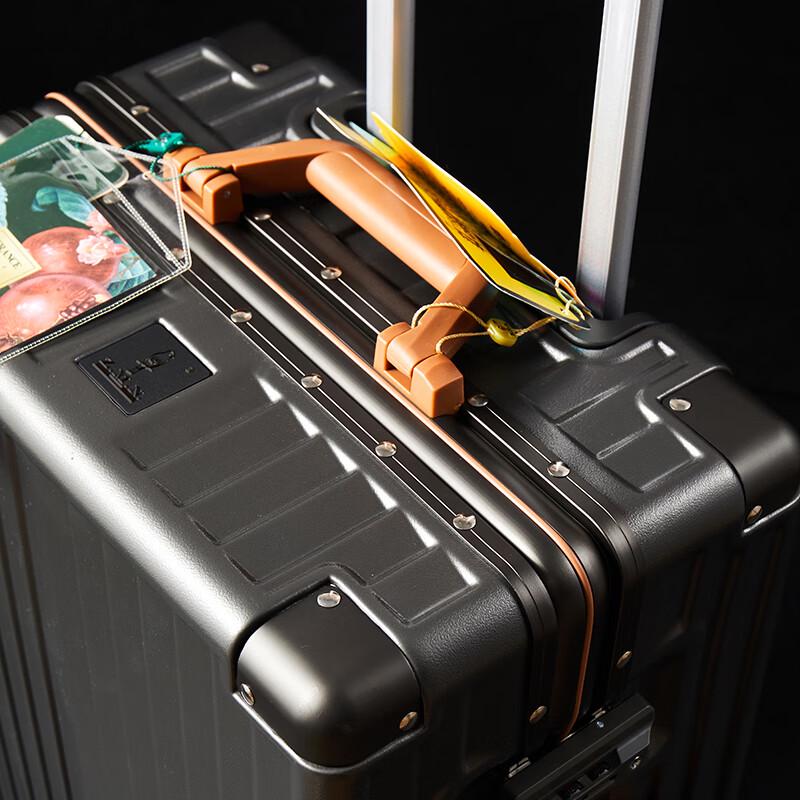 Woodpecker Classic Aluminum Frame Hardside Luggage