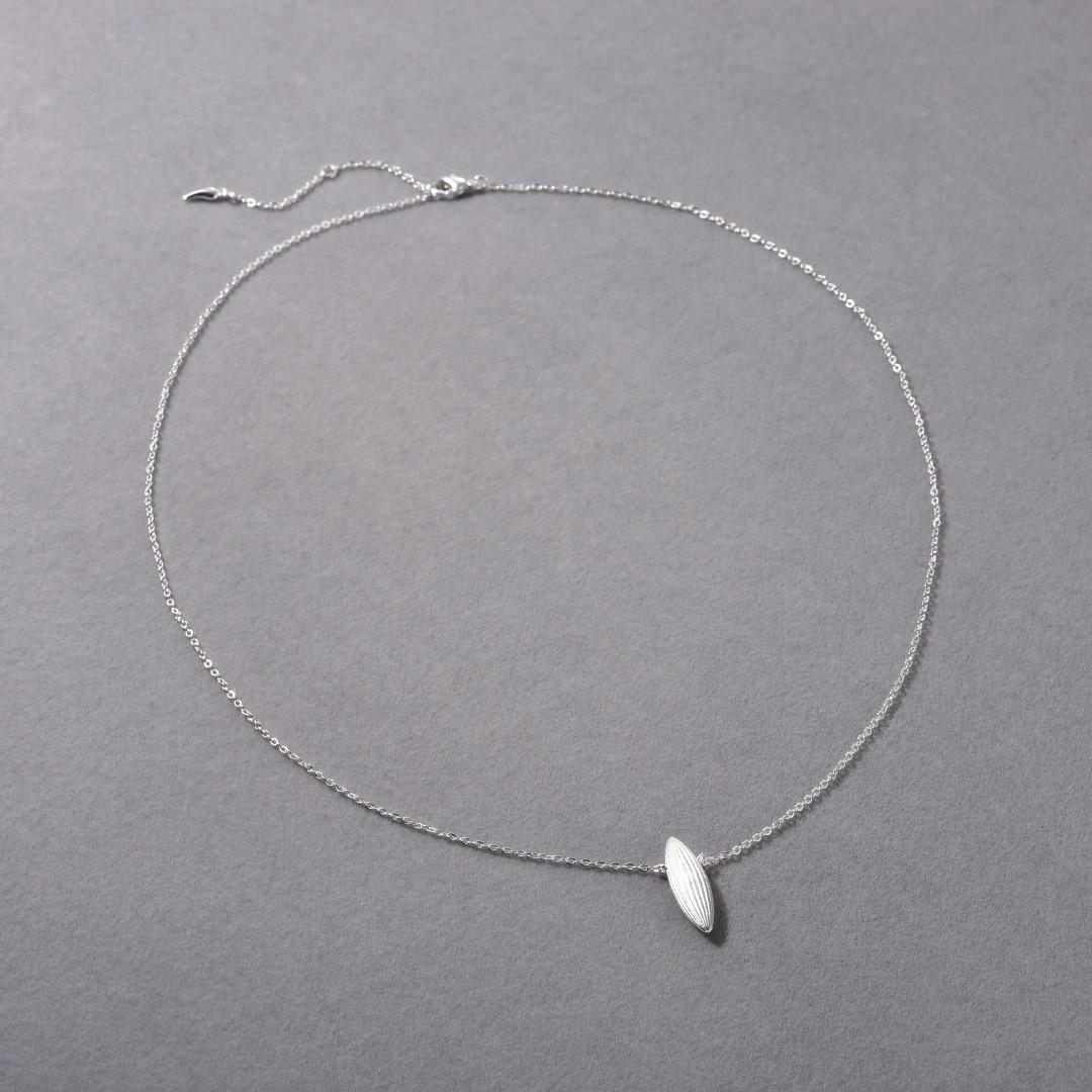 

Персонализированный Простой Платиновый Ромбовидный Подвеска-Дыня Семечко Медного Покрытия Цепочка на Ключицу Нишевый Холодный Ветер Тренд Темперамент Ожерелье