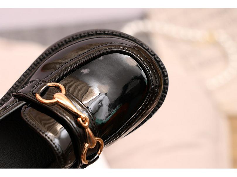 Modne koreańskie buty skórzane dla dzieci na rok 2024: Chłopięce casualowe i dziewczęce płaskie buty w stylu western