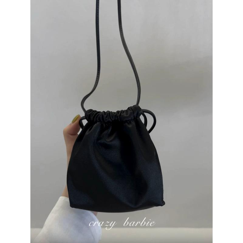 

Daily versatile bag 2025 new Korean version pleated bucket bag shoulder messenger bag drawstring bag mouth bag mobile phone bag