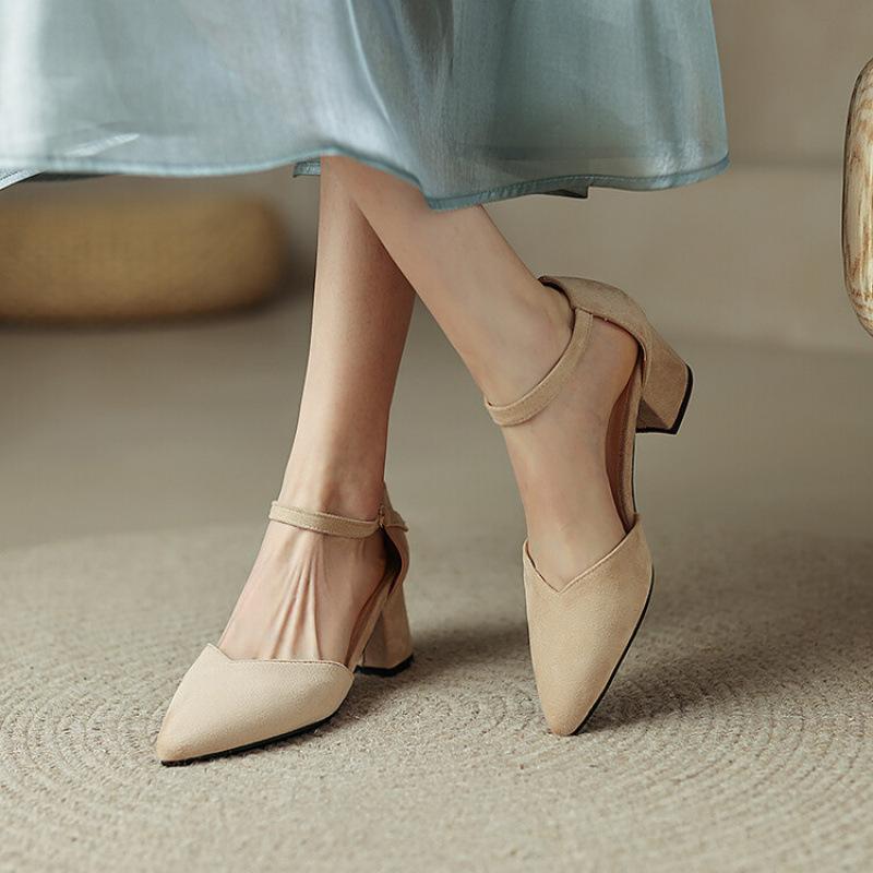 Summer women's casual sandals pointed large size shoes comfortable soft sole new thick heel middle heel buckle suede women's sandals