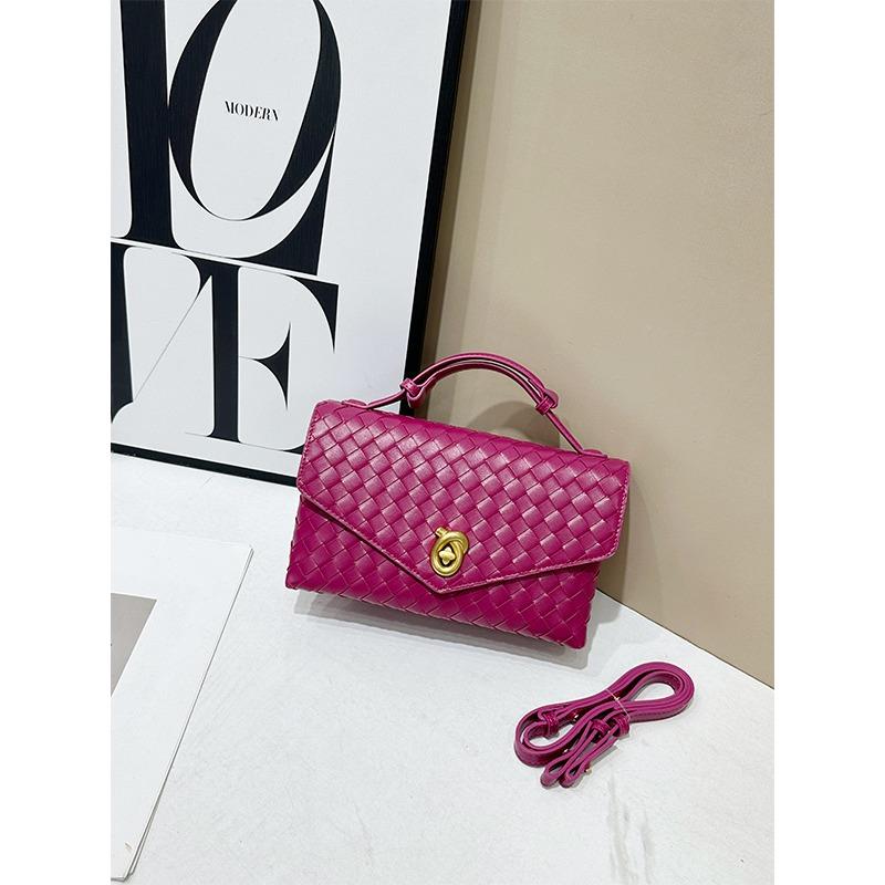 New Woven Bag Envelope Retro Briefcase Shoulder Portable Messenger Women's Bag