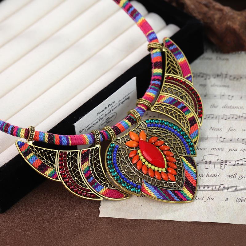 Trendy Colorful Ethnic Bohemian Necklace with Braided Rope and Inlaid Diamonds