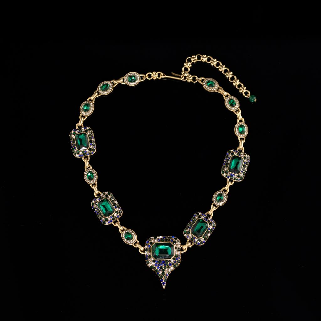 Direktlieferung Mittelalterlicher Vintage Schmuck Nischen Design Französische Retro Schlüsselbein Kette Halskette Halskette Neu