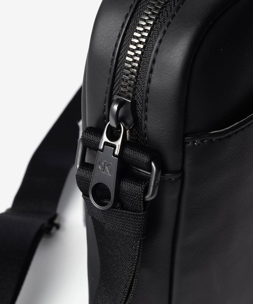 Shoulder Bag LV04D3248G BOLD CK REPORTER [Calvin Klein] Men's BLACK/Black [Used]