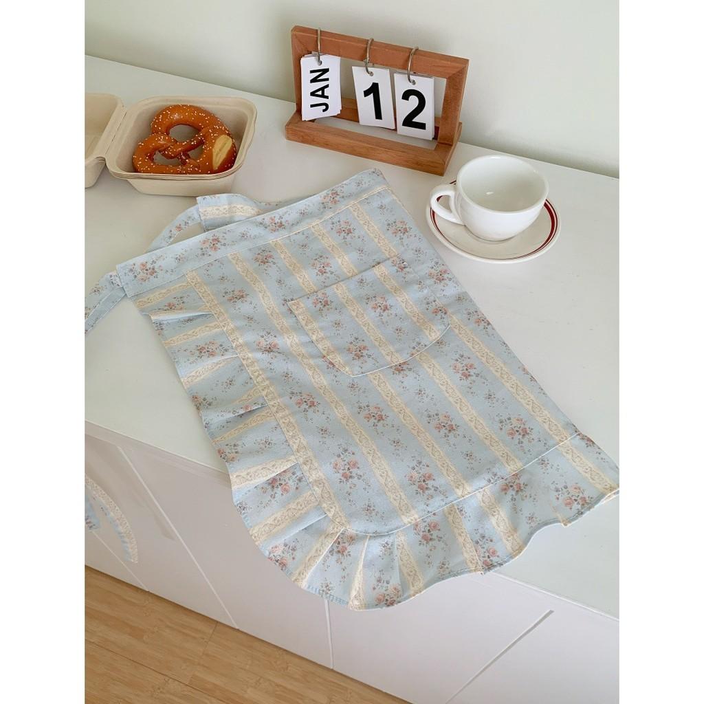 Cotton Sleeveless Apron With Floral Stripes For Home Kitchen And Cooking Enthusiasts