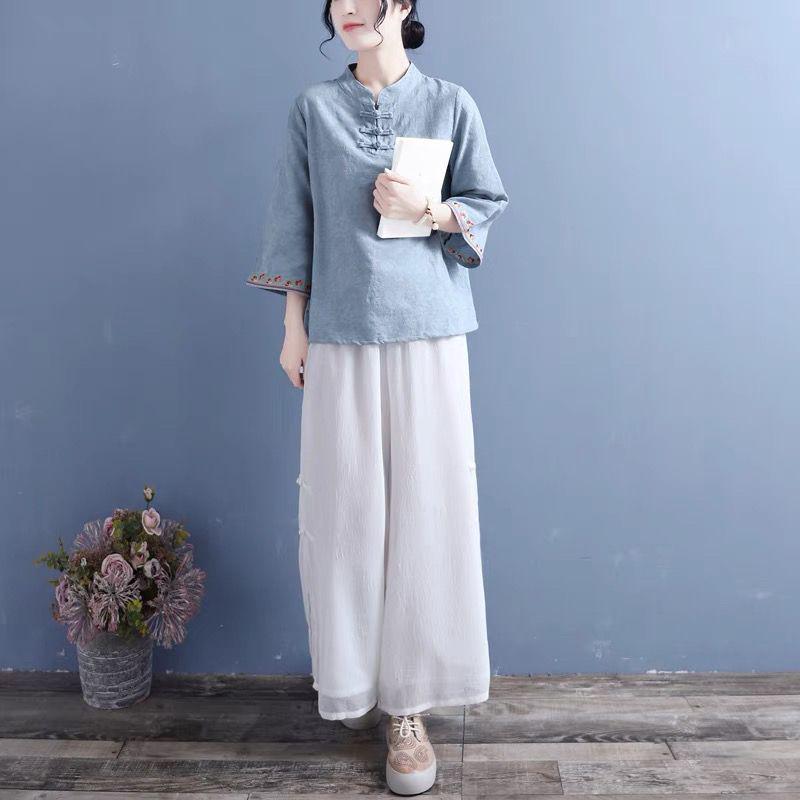 Women's Spring/Summer Embroidered Retro Chinese Frog Button Bell Sleeve Cotton Linen Shirt