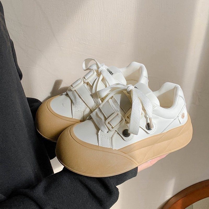High-value platform white shoes women's 2025 autumn and winter popular casual women's shoes versatile chic shoes bread shoes