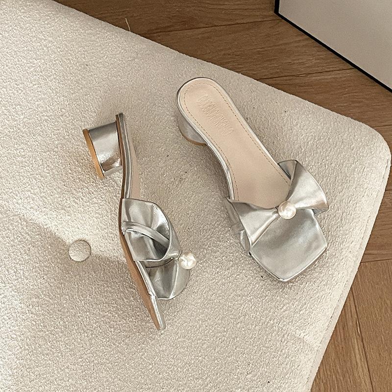 

Модные шлепанцы на танкетке с бантом, летние, золотистый ветер, жемчуг, универсальные, модные, темпераментные, на мягкой подошве, с круглым толстым каблуком, шлепанцы на перемычке 40 серебряный