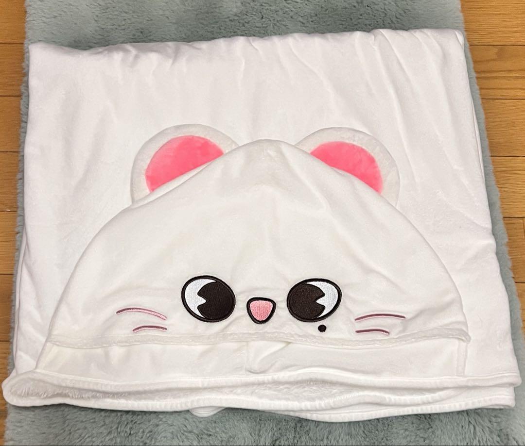 

[USED] StrayKids Hyunjin Blanket