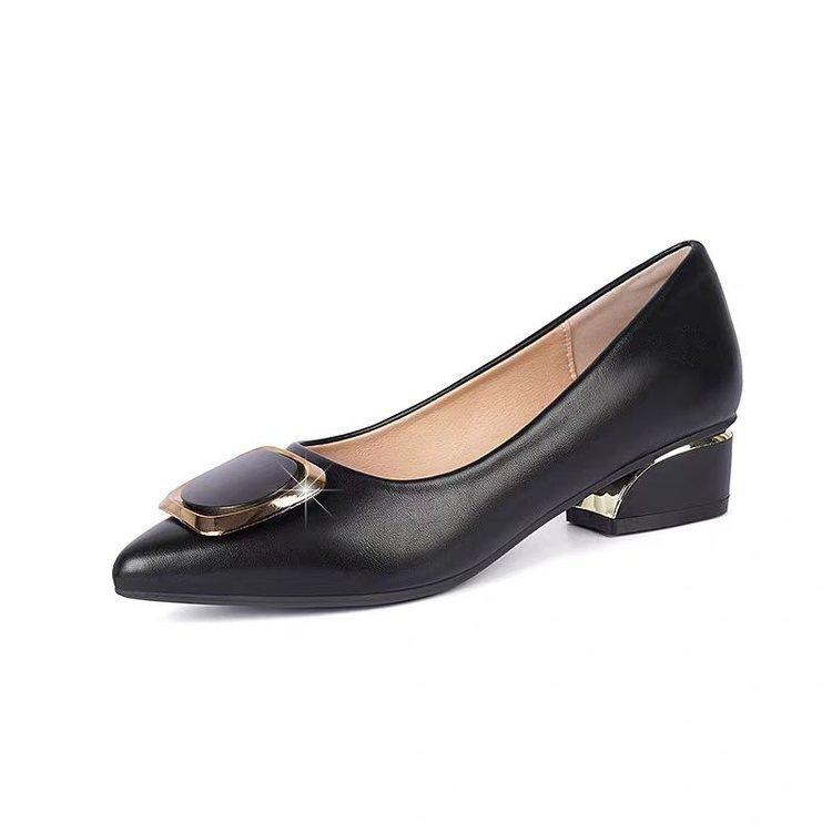 Thick heel single shoes autumn new shallow middle heel pointed ladyshoes Doudou shoes buckle four seasons shoes