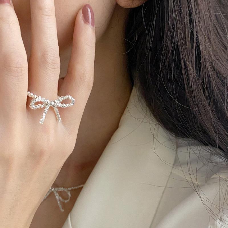 Geometric Silver Bow Knot Ring: Stylish, Versatile, and Fashionable Finger Ring for Women