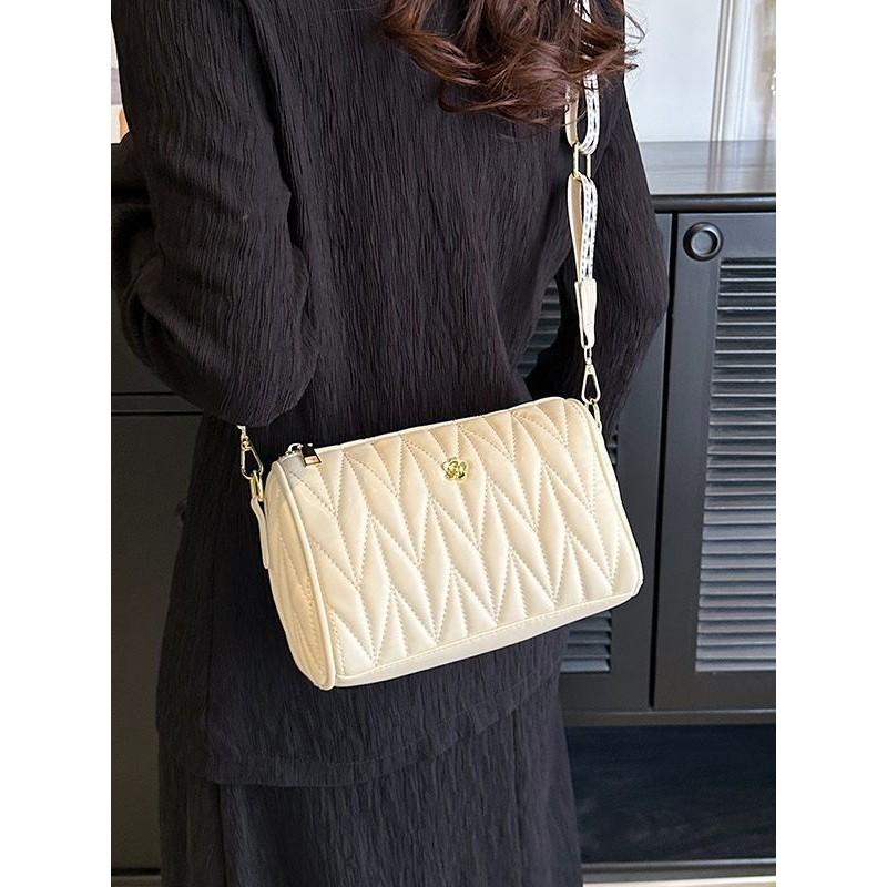 IELGY women's fashion trend embroidered thread messenger bag, casual one-shoulder simple pillow bag