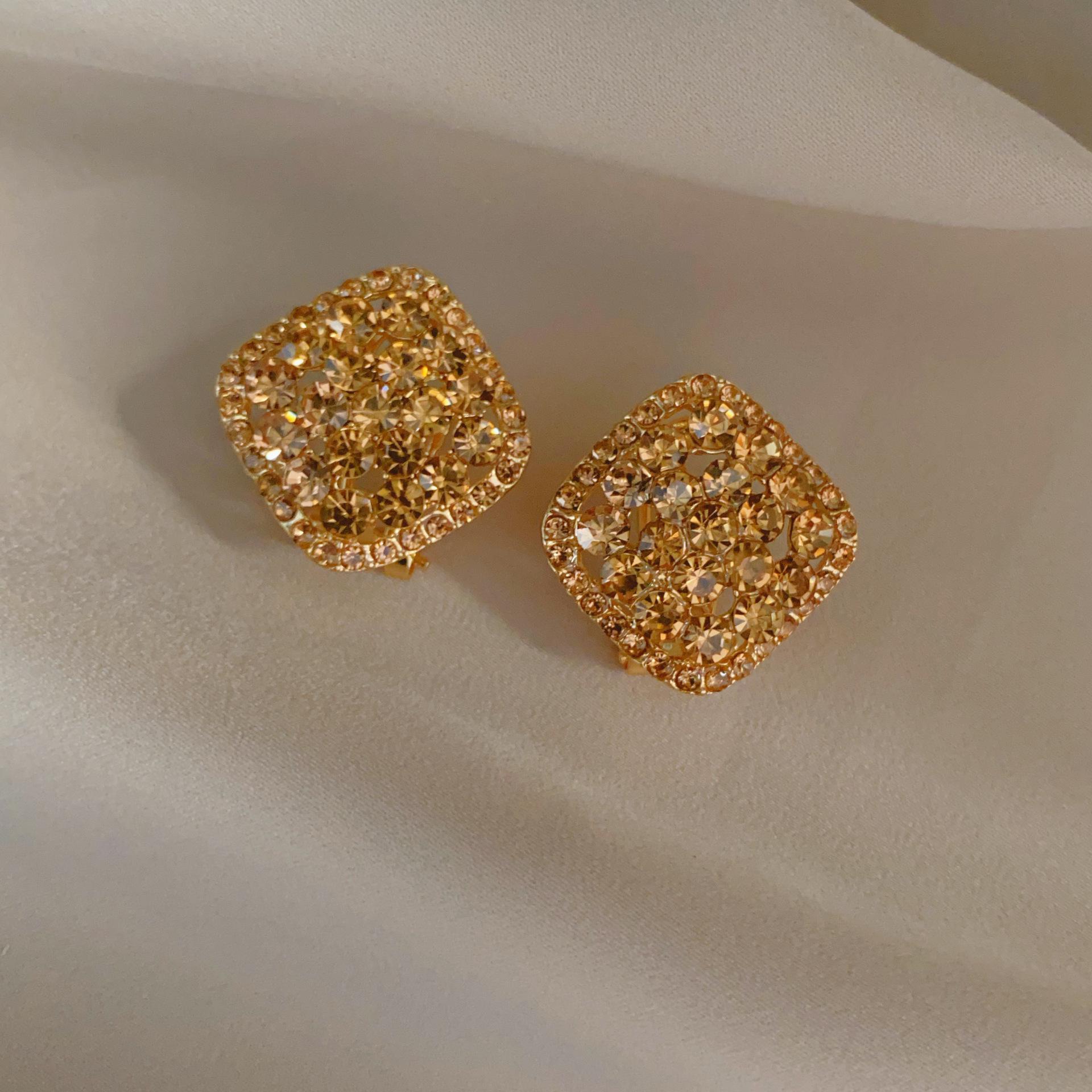 Champagne Geometric Rhombus Ear Clips: Elegant French-Style Luxury Earrings for Women