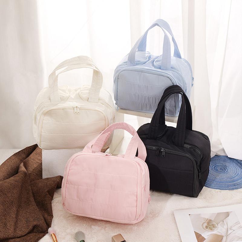 Large Capaci Portable Lightweight Makeup Bag Women'S Travel Miscellaneous Storage Bag Handheld Organizer Cosmetic Pouch Wash Bag