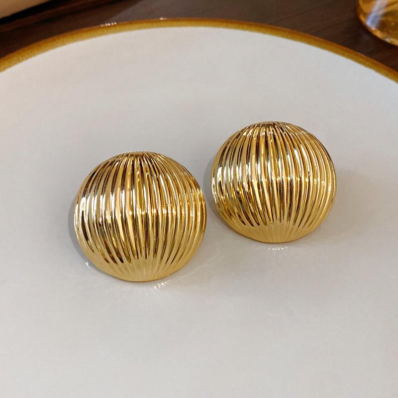 Silver Needle Geometric Stripe Semicircle Earrings - Unique European American Style Studs for Chic Personality