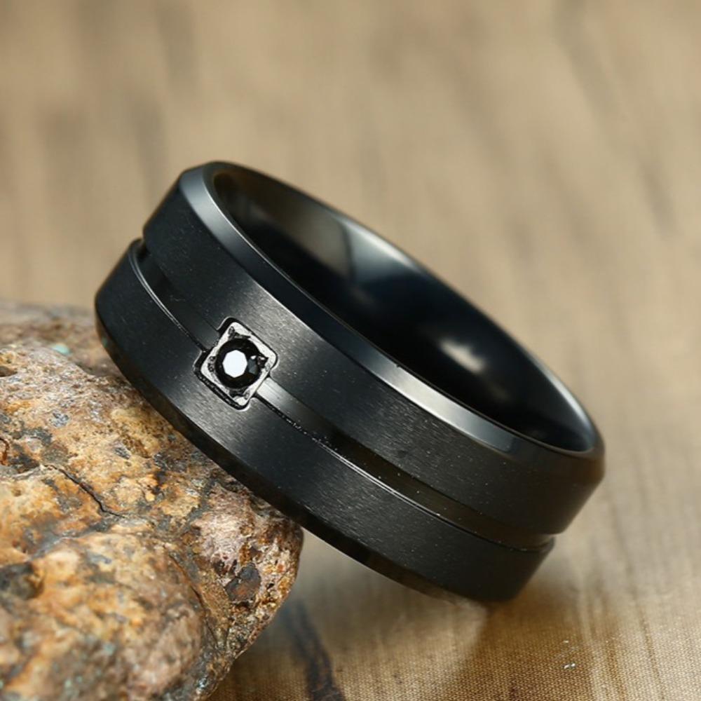 

Чоловіче кільце з титанової сталі з одним цирконом, нержавіюча сталь, стильна прикраса на вказівний палець 12