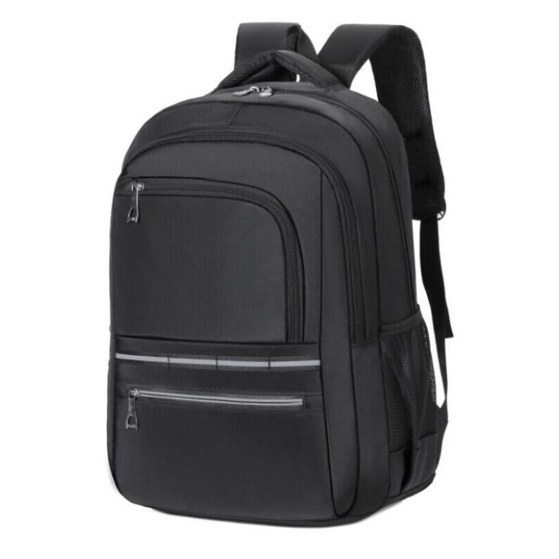 Einfarbiger Rucksack mit mehreren Reißverschlusstaschen und seitlichen Netztaschen, ideal für Schule und Reisen