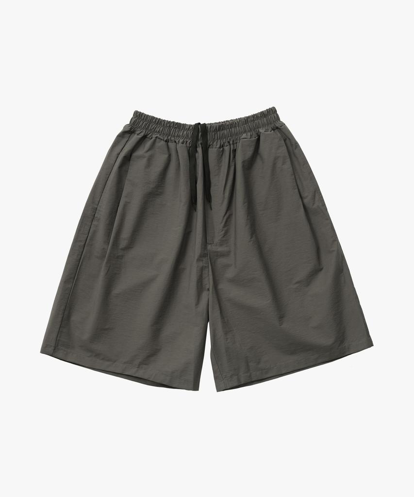 ESN Nylon Single-Pleat Wide Shorts Charcoal