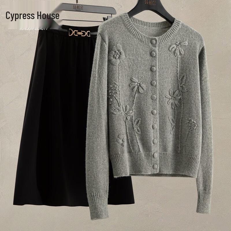 

Women s Round Neck Long Sleeve Cardigan Sweater One Size