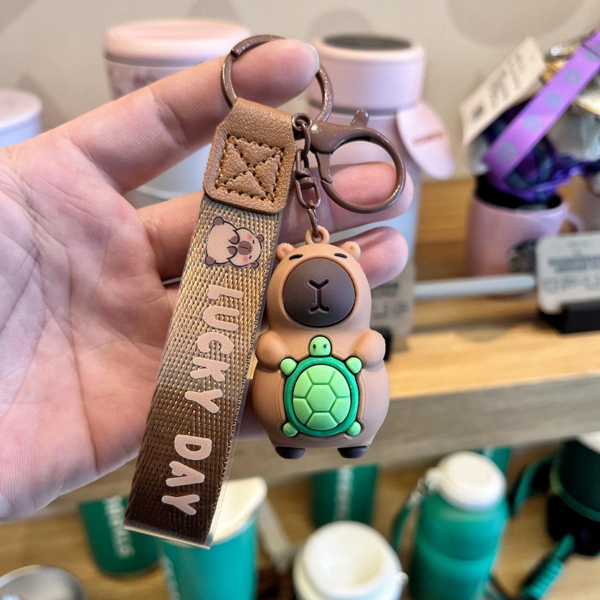 

Капібара брелок capybara на ключі, на сумку фігурка іграшка антистрес підвіска 5,5 см 5.5 коричневий