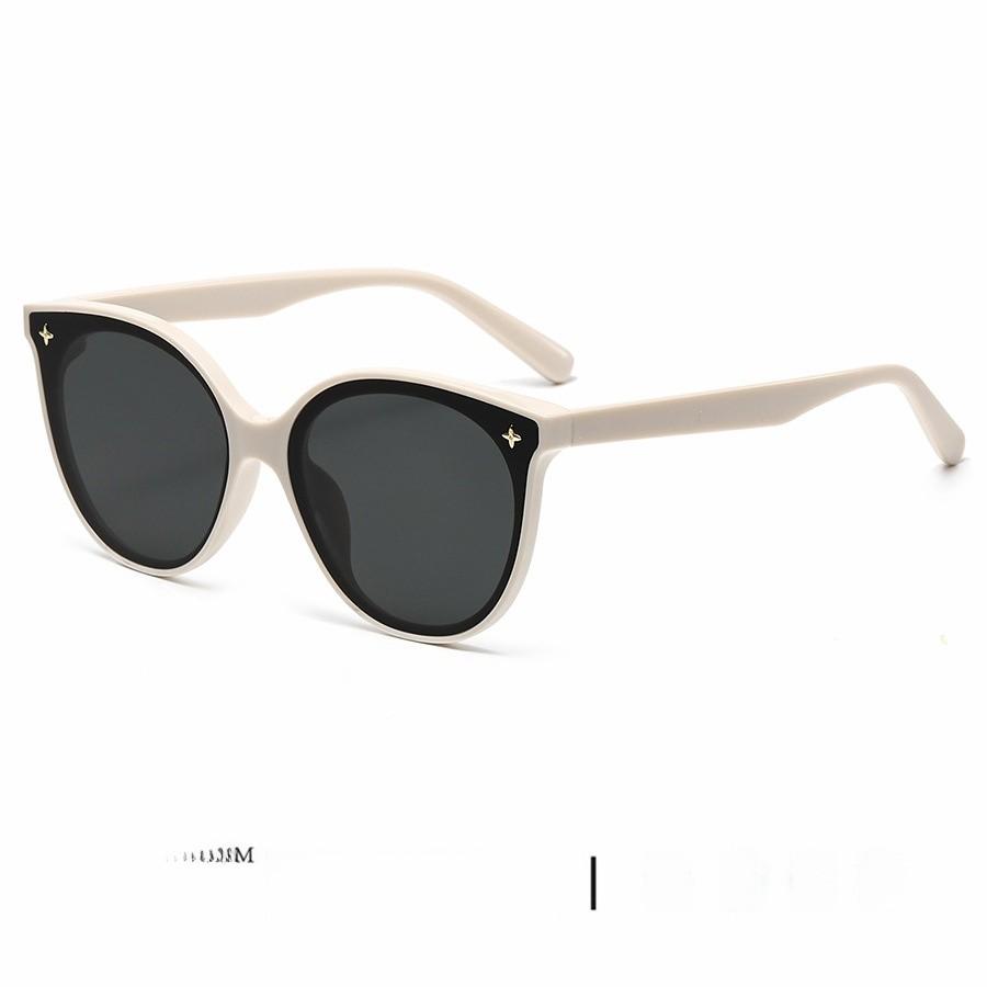 Vintage Style Eyewear For Women With Fullframe Uv400 Protection And Gray Pc Lenses For Sun Protection