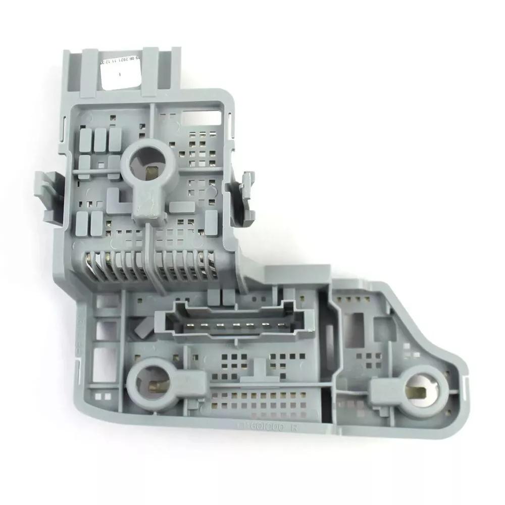 Zadní pravý držák žárovky zadního světla A2048202577 Pro Mercedes C Class W204 2012-2014