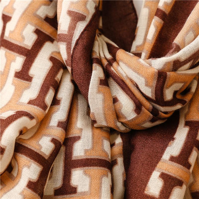 Letter H Color Matching Scarf Women's Winter Fashion Air Conditioner Shawl Warm Scarf Yarn Beach Scarf Silk Scarf