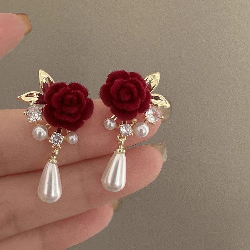 Rote Samt-Rosenblüten-Ohrringe Silbernadel Vintage Perlen-Ohrringe Temperament Beflockung Brautkleid Stecker