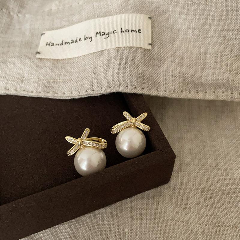 

Изящные серьги-гвоздики с бантом из циркония и жемчугом, женские, маленькие и изысканные, индивидуальные, простые, модные, темпераментные, универсальные серьги