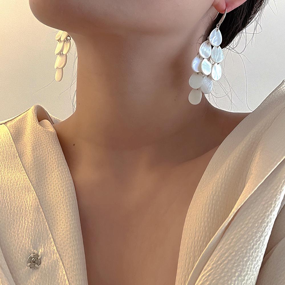 

Korean-Style Water Drop Shell Tassel Earrings for Women