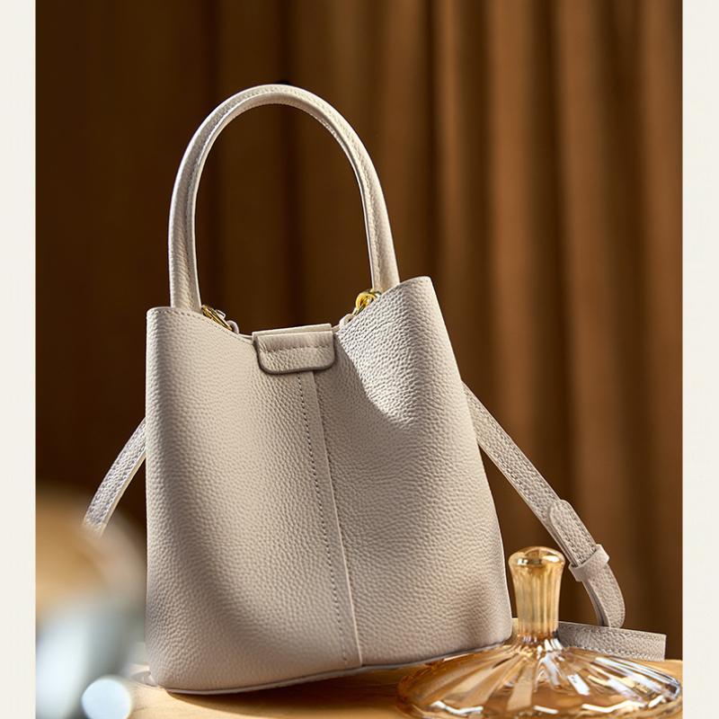 First Layer Cowhide Bag Bag Women's Bag Messenger Bag Niche Summer High-end Leather Handbag Bucket