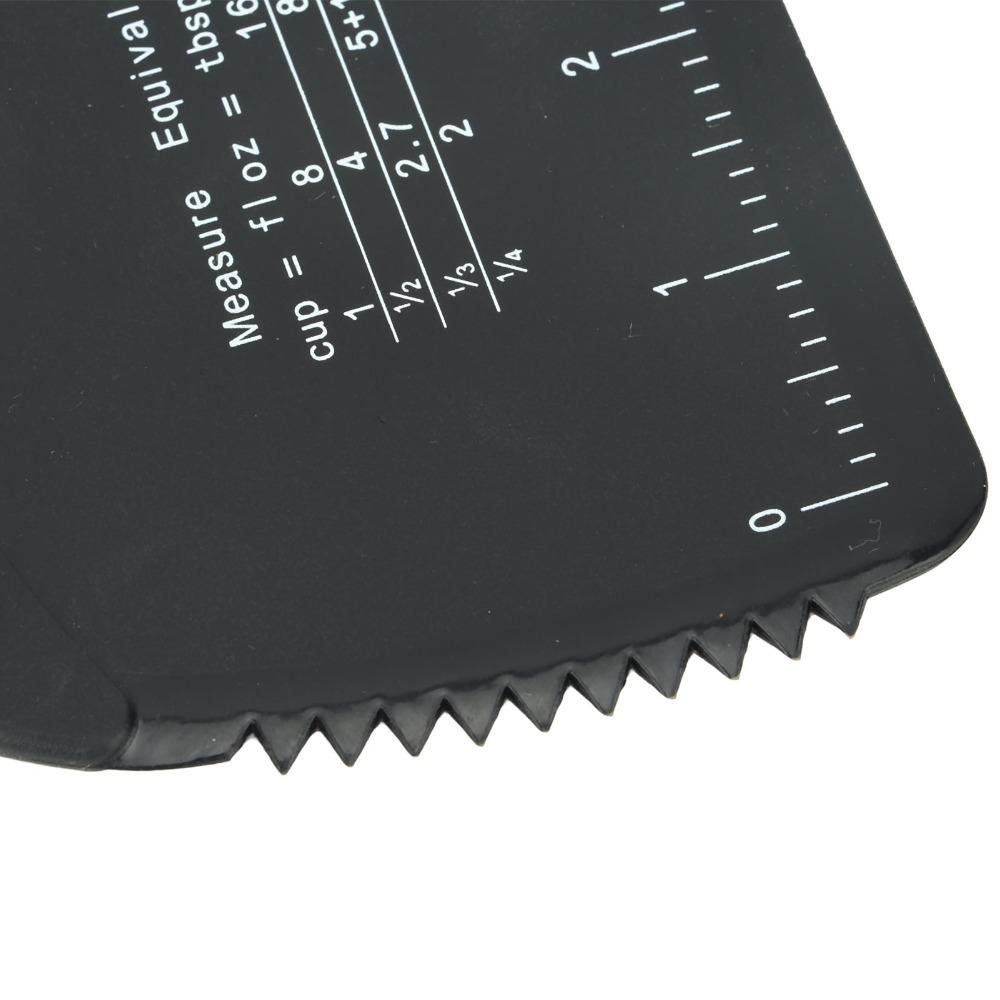 

Food Safe Silicone Bench Cutter Serrated Edge Food Cutter Pastry Cutter Cake Pizza Bread Pastry