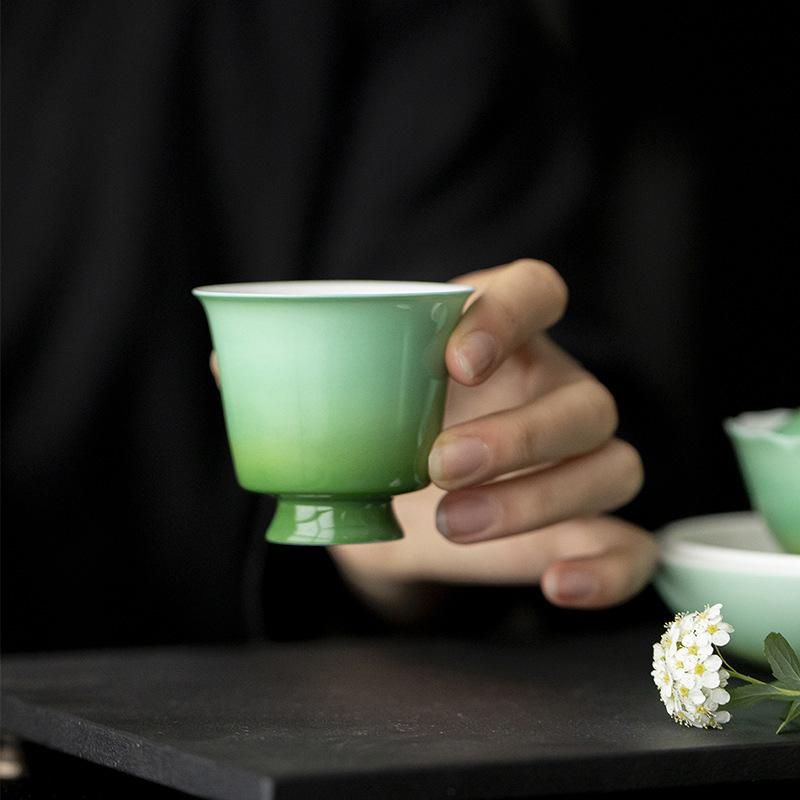 Service à thé en céramique peint à la main avec glaçure dégradée vert jade Gaiwan Gongfu Tasses pour la maison le bureau Collection Printemps Éveillé Cadeau