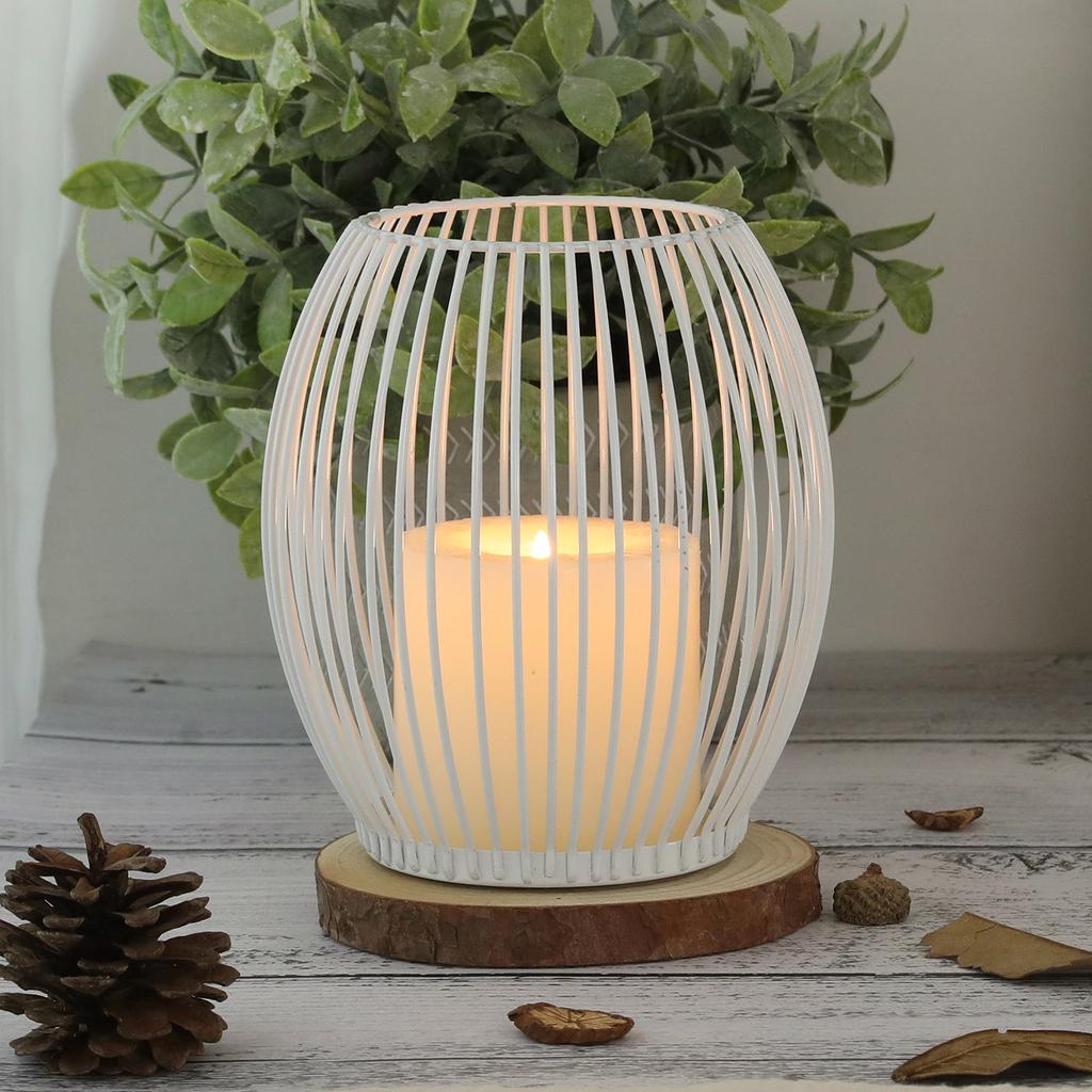 Kerzenständer-Laterne aus Eisen im Vintage-Stil für romantische Weihnachtsdekoration, Schießrequisiten.